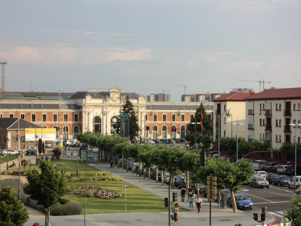 Hotel Colon Plaza Вальядолид Экстерьер фото